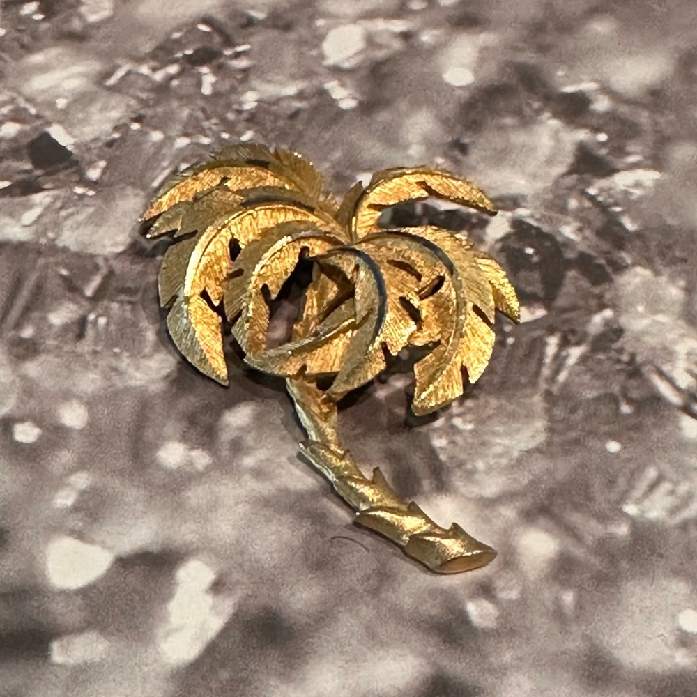 Vintage Gold-tone Palm Tree Brooch